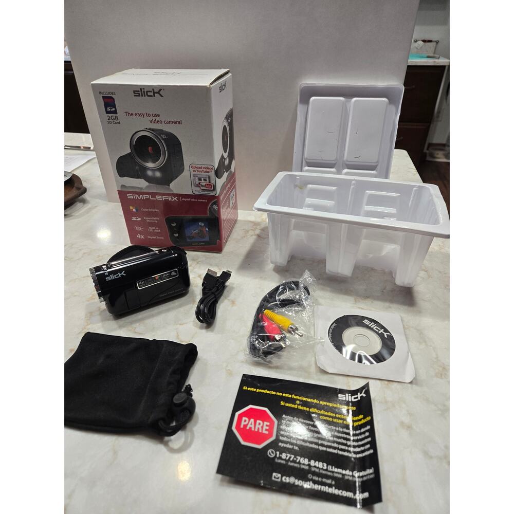 Slick Simpleflix Digital Video Camera 2010 Vintage No Tripod You Tube Compatible